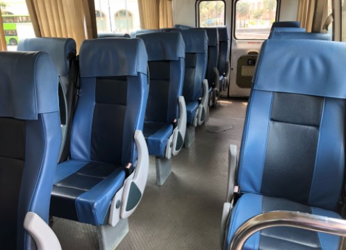 ミニバス　シート